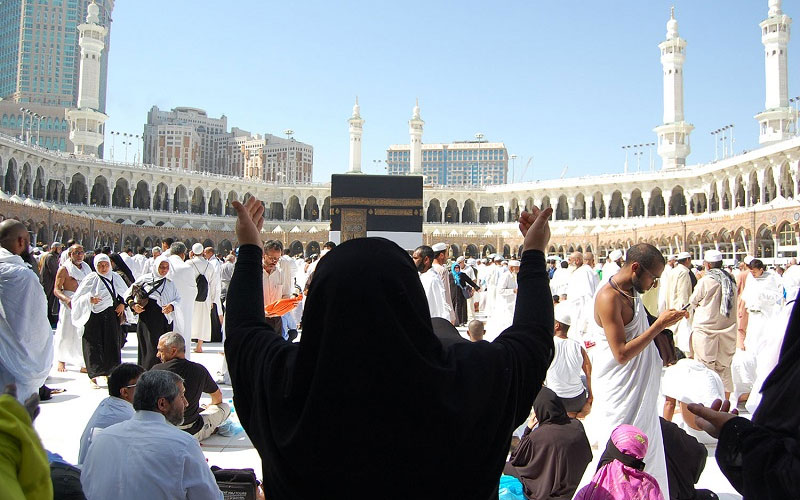 Haji dan Umrah Tidak Sama, Ketahui Perbedaannya!
